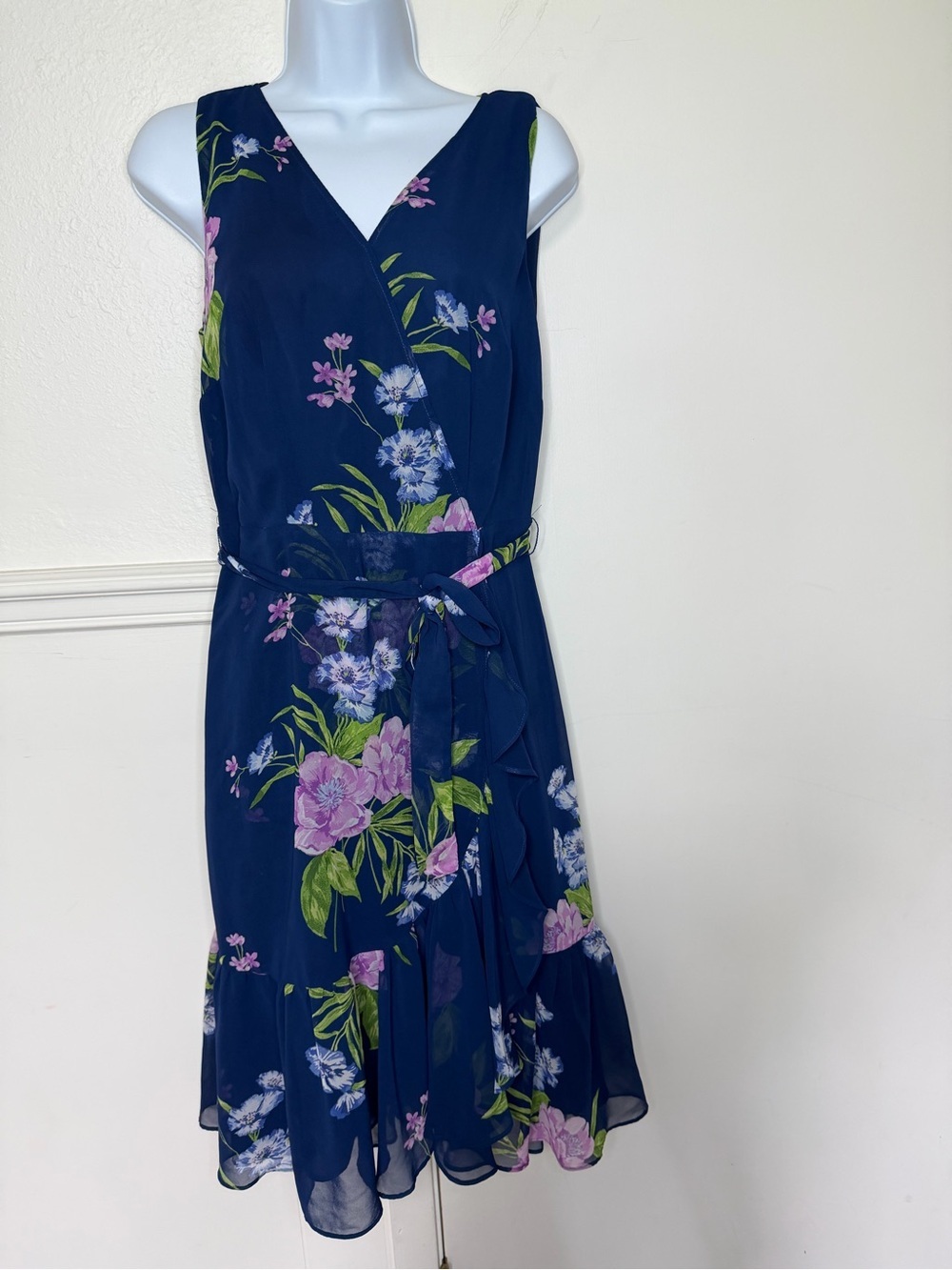 Talbots GEORGETTE PAINTERLY FLORAL WRAP DRESS 6 petite